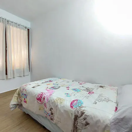 2 Bedroom Awesome In Appartement