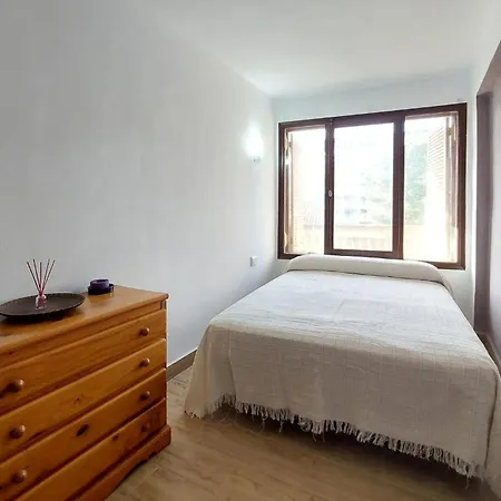 2 Bedroom Awesome In Oropesa del Mar