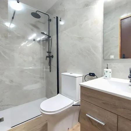2 Bedroom Awesome In
